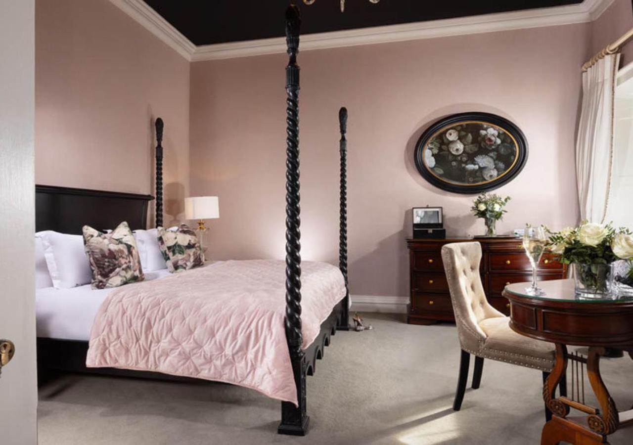 Kilkea Castle Hotel ภายนอก รูปภาพ