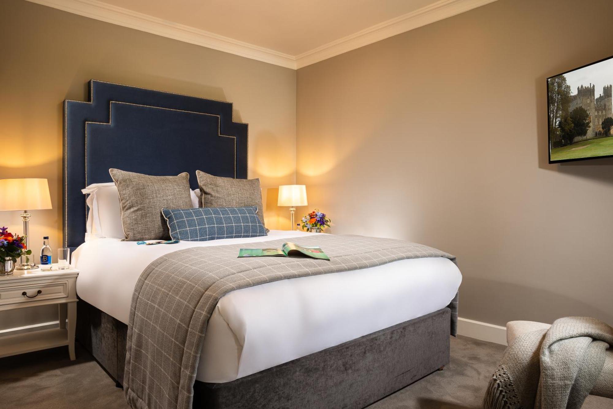 Kilkea Castle Hotel ภายนอก รูปภาพ