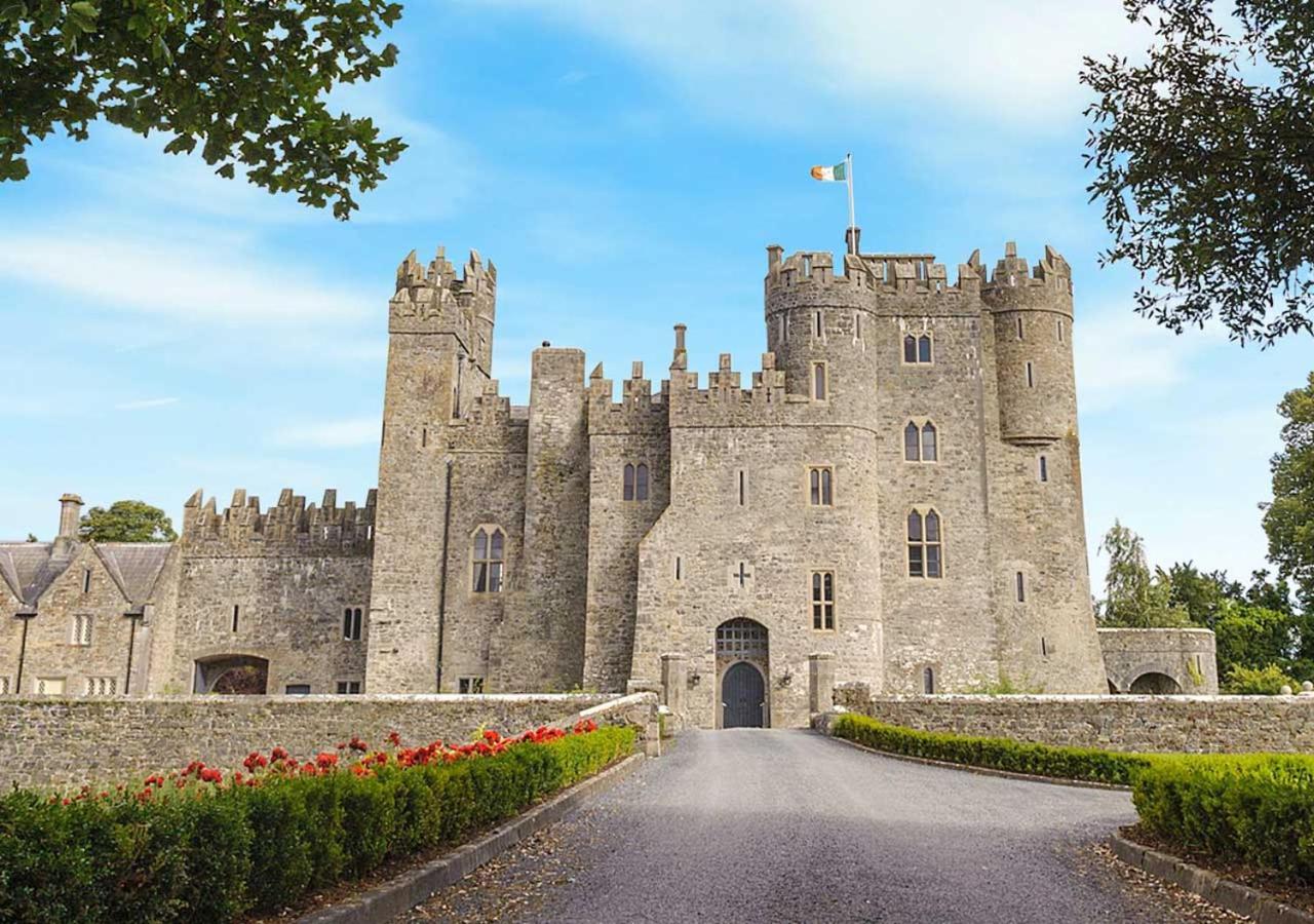 Kilkea Castle Hotel ภายนอก รูปภาพ