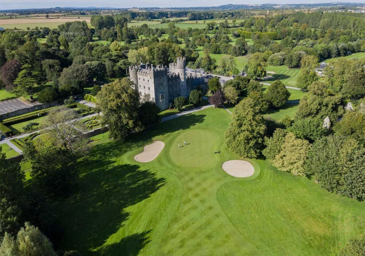 Kilkea Castle Hotel ภายนอก รูปภาพ